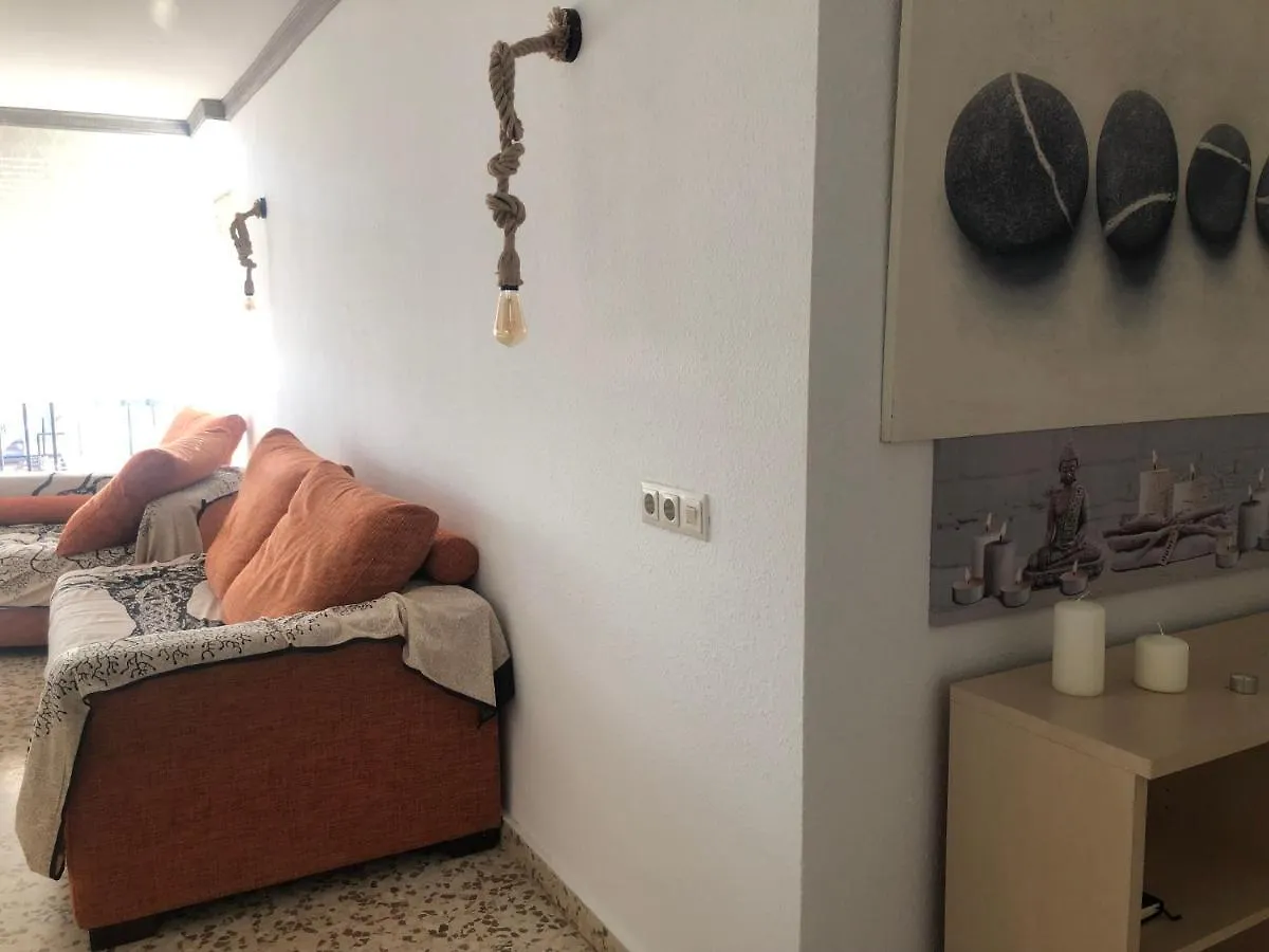 Namaste Daire Nerja İspanya